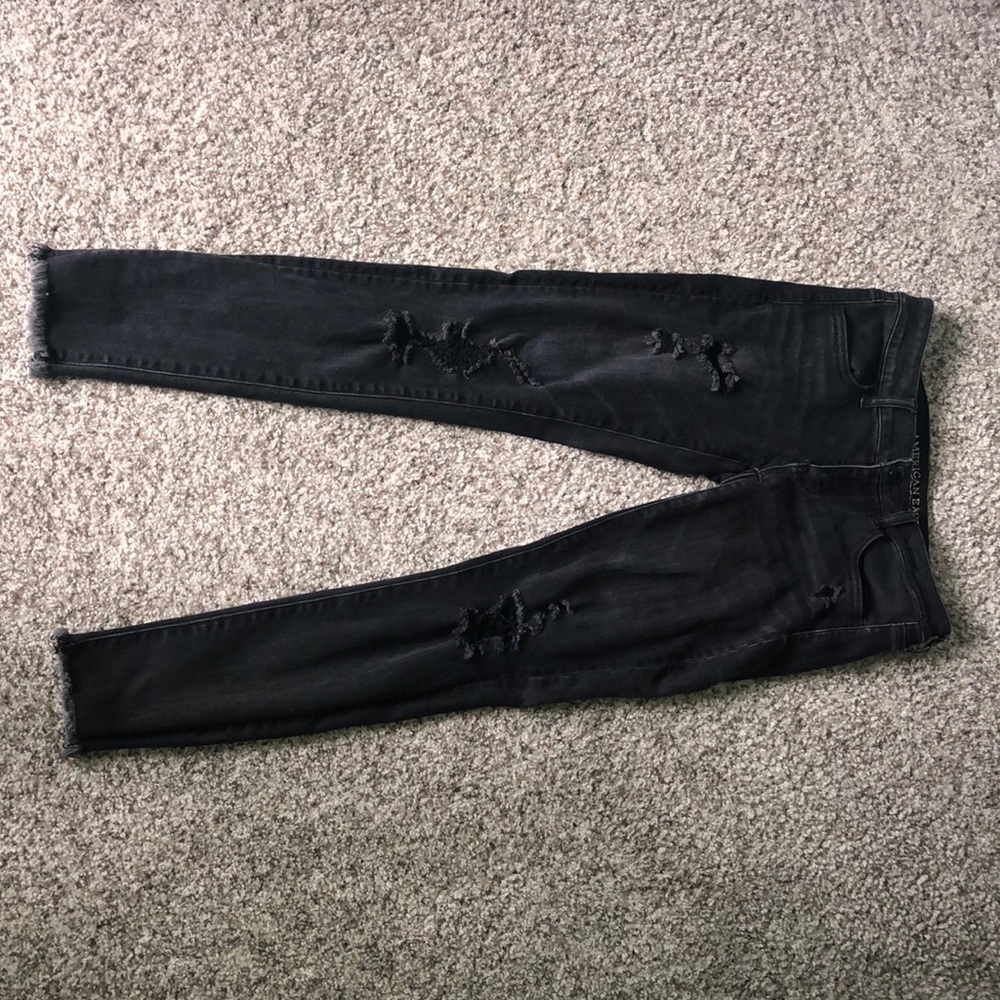 American eagle distressed jeans